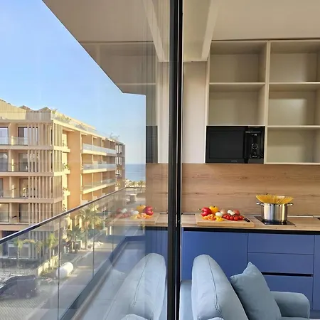 Pool Side - Happy Apartamento Vlorë